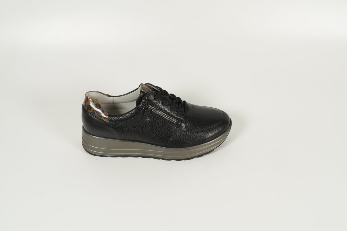 758009 203 642 black khaki
