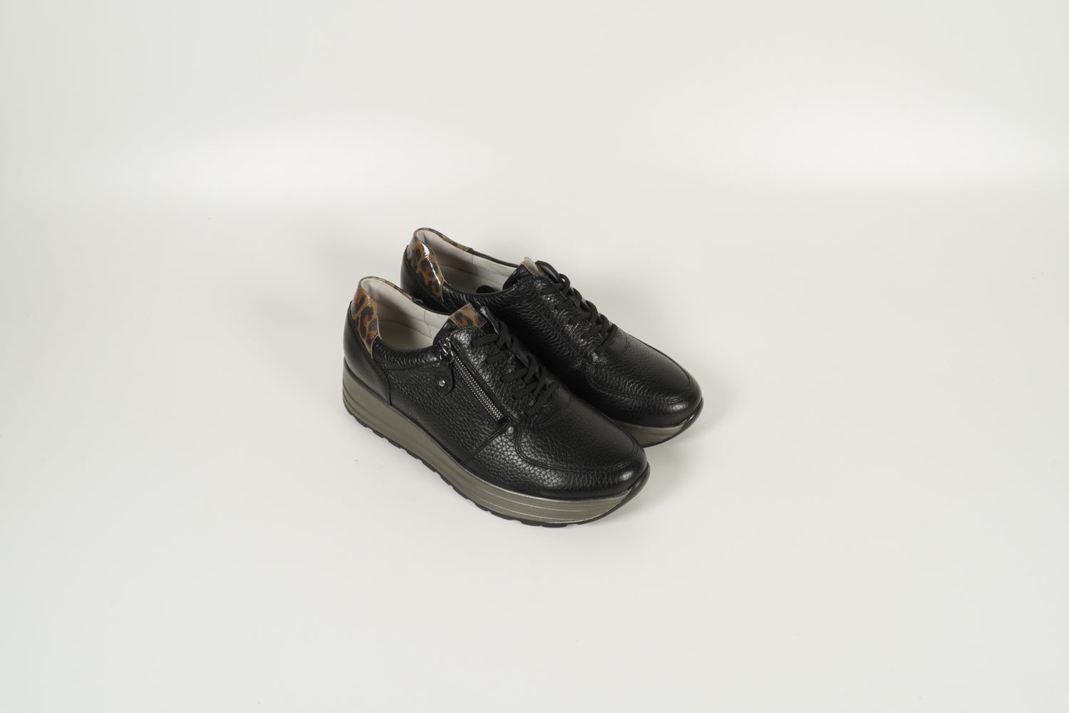 Sneaker Schwarz