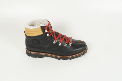 Boot Schwarz