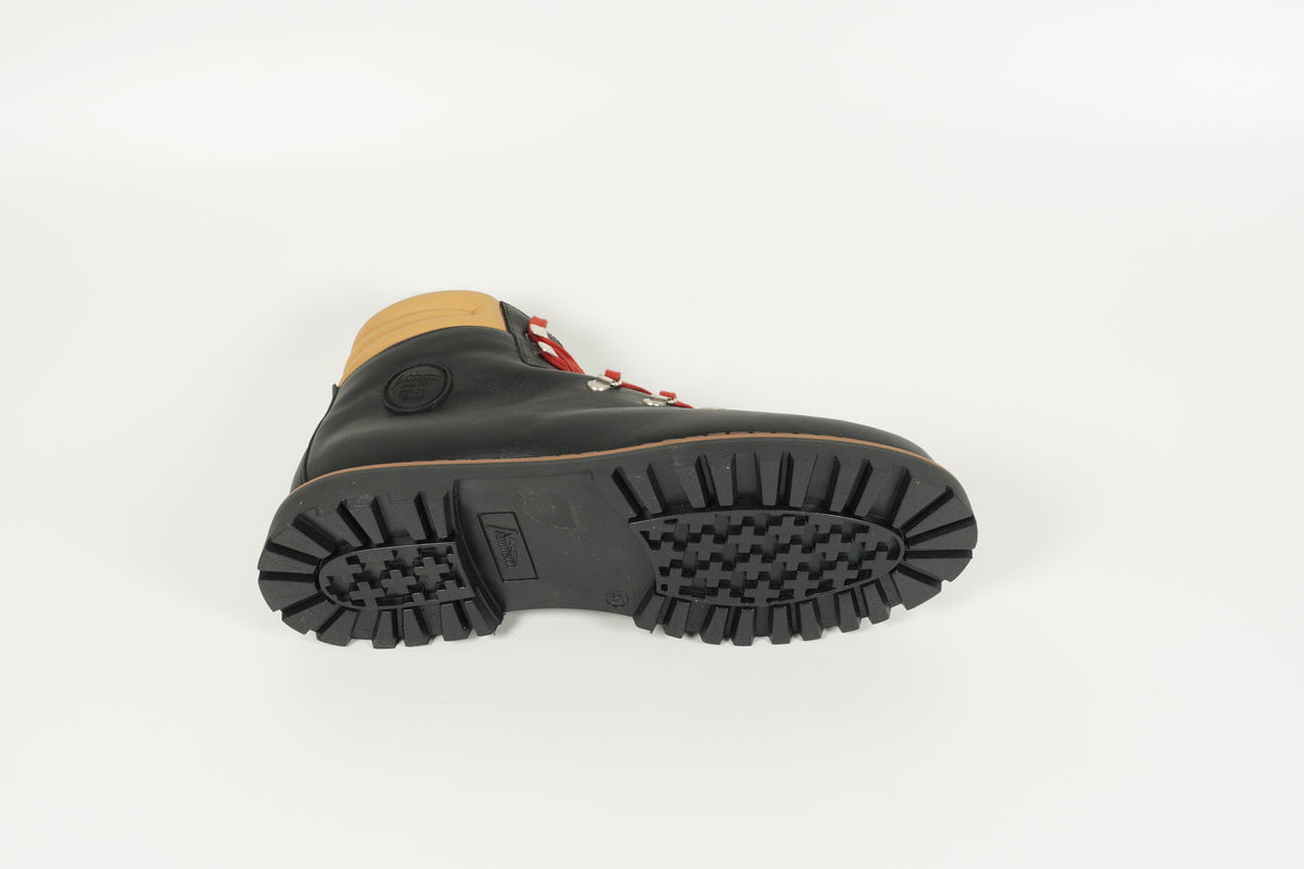Boat Black