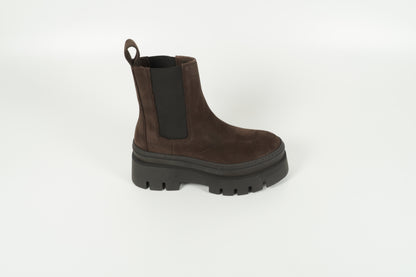 Boot Braun