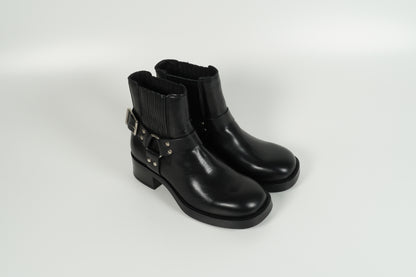 Bateau Noir