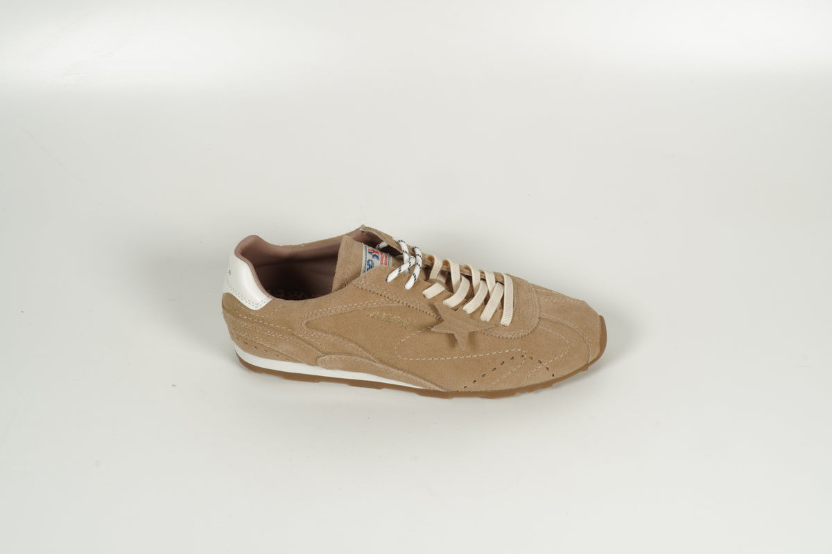 Baskets beiges