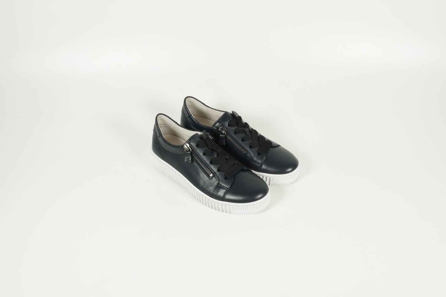 Sneaker Blau