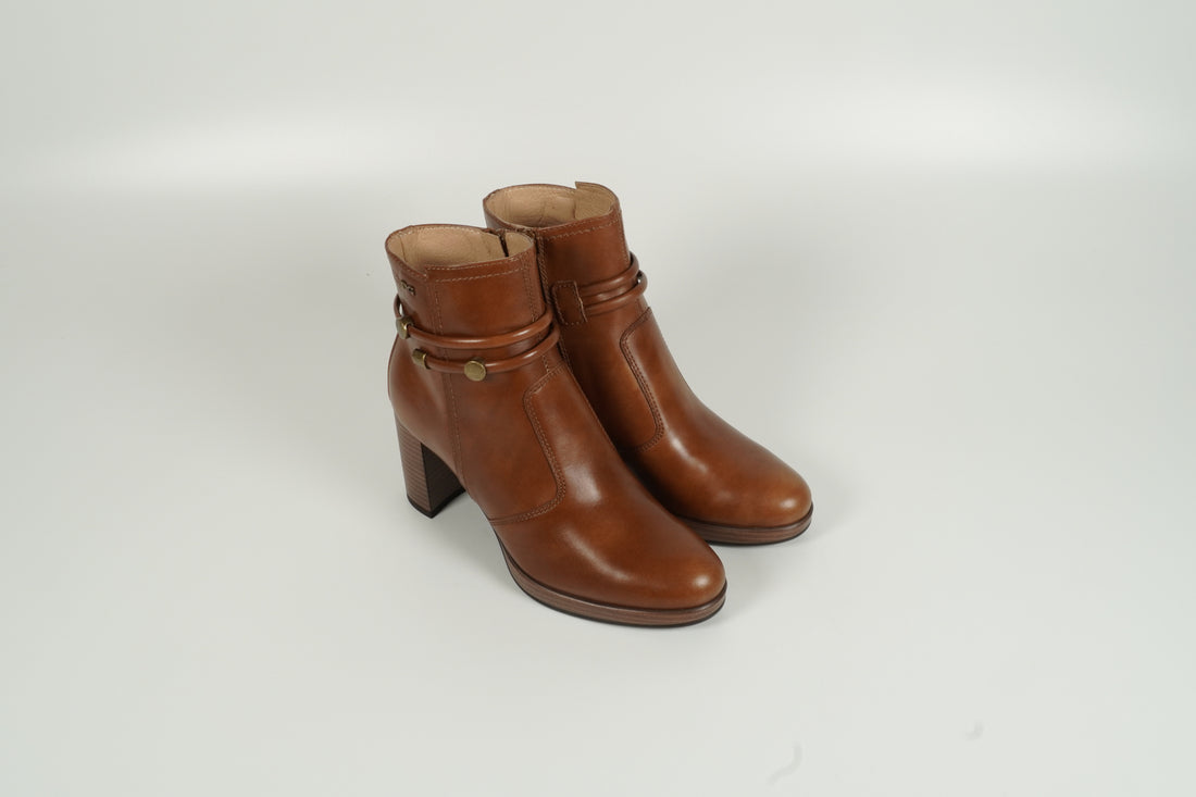 Stiefelette Braun