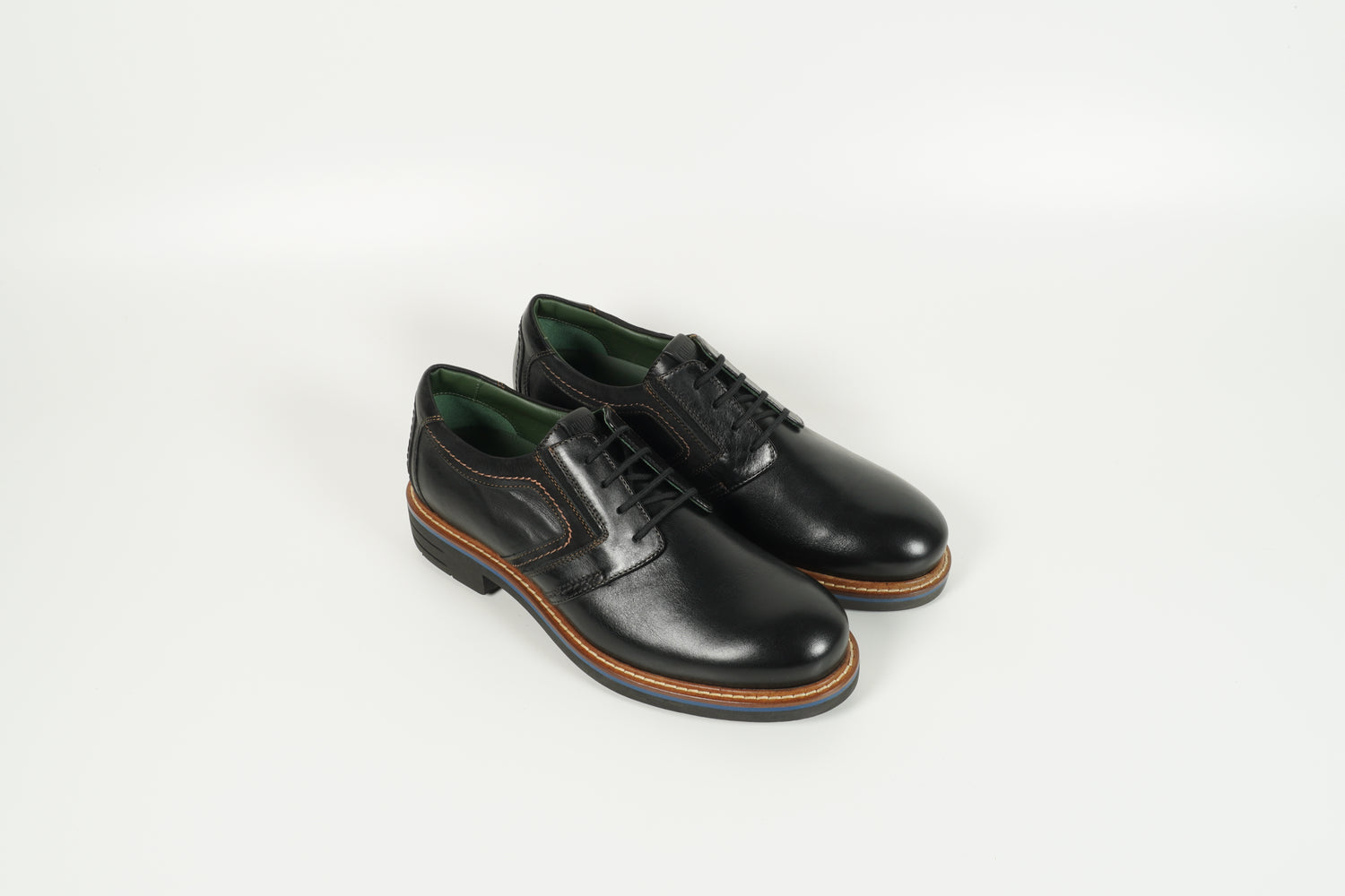 Schnürschuh Schwarz