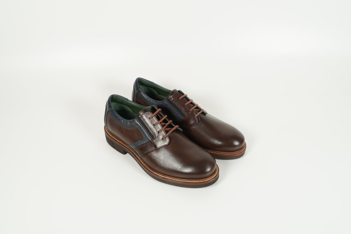 Schnürschuh Braun