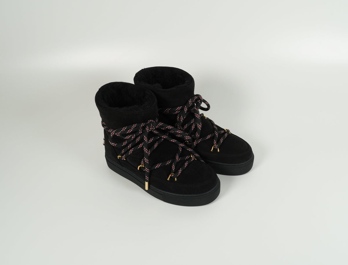 Boot Black