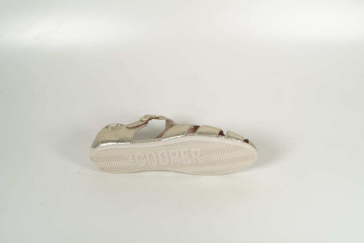 Slip-on shoe gold