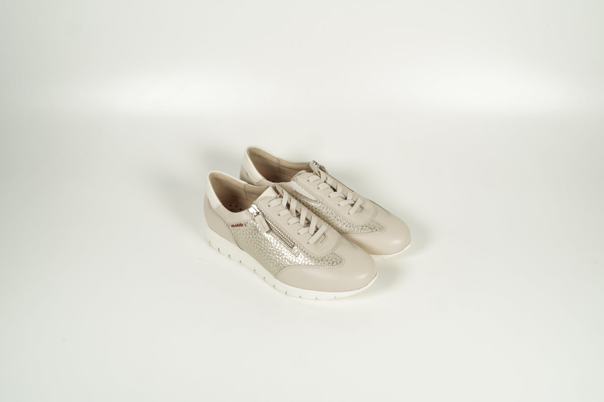 Baskets beiges