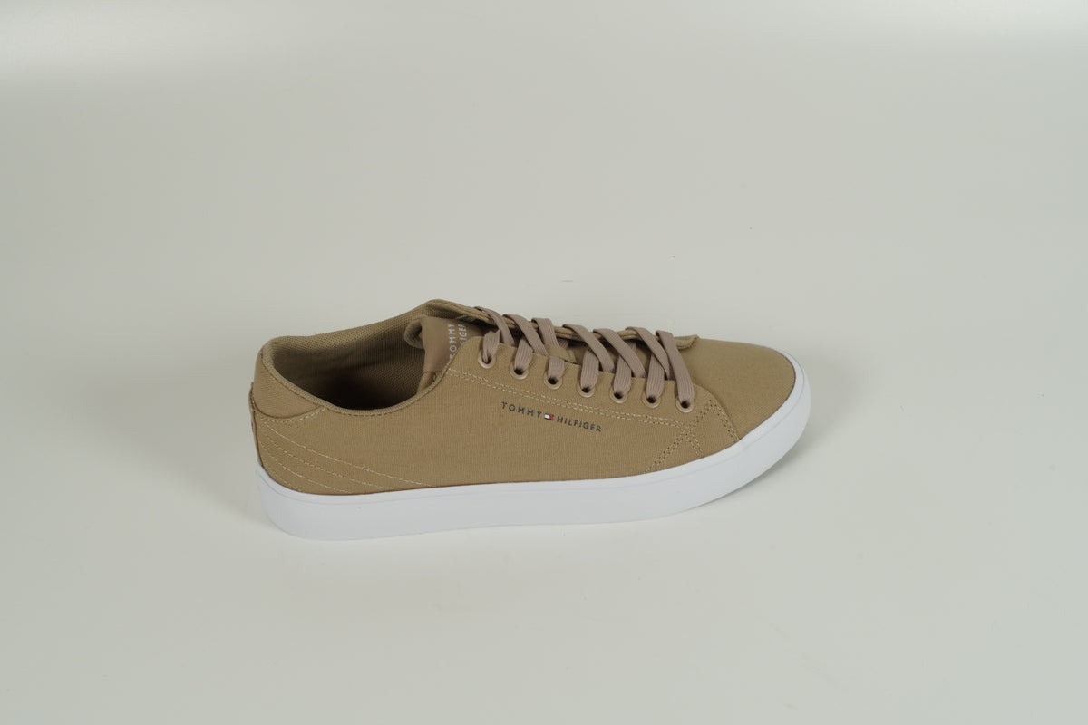 Baskets beiges