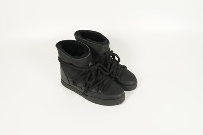 Boot Schwarz