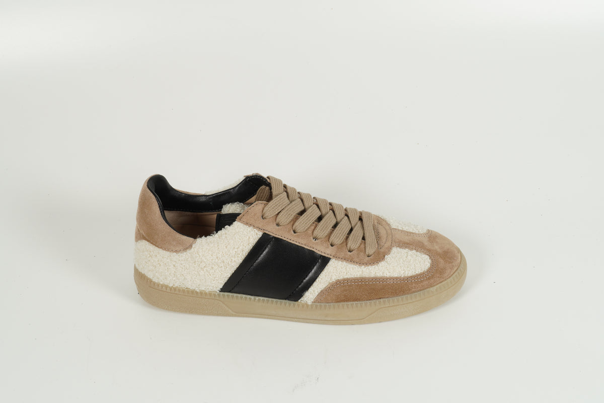 Baskets beiges