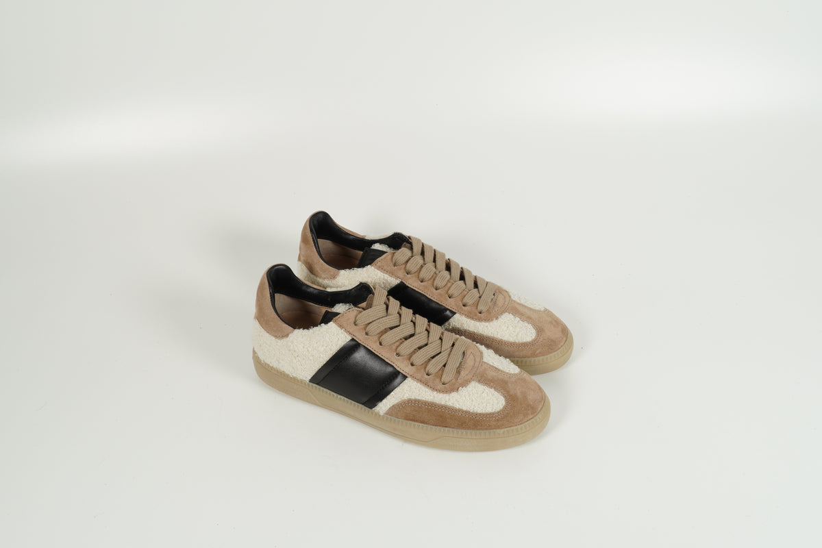 Baskets beiges