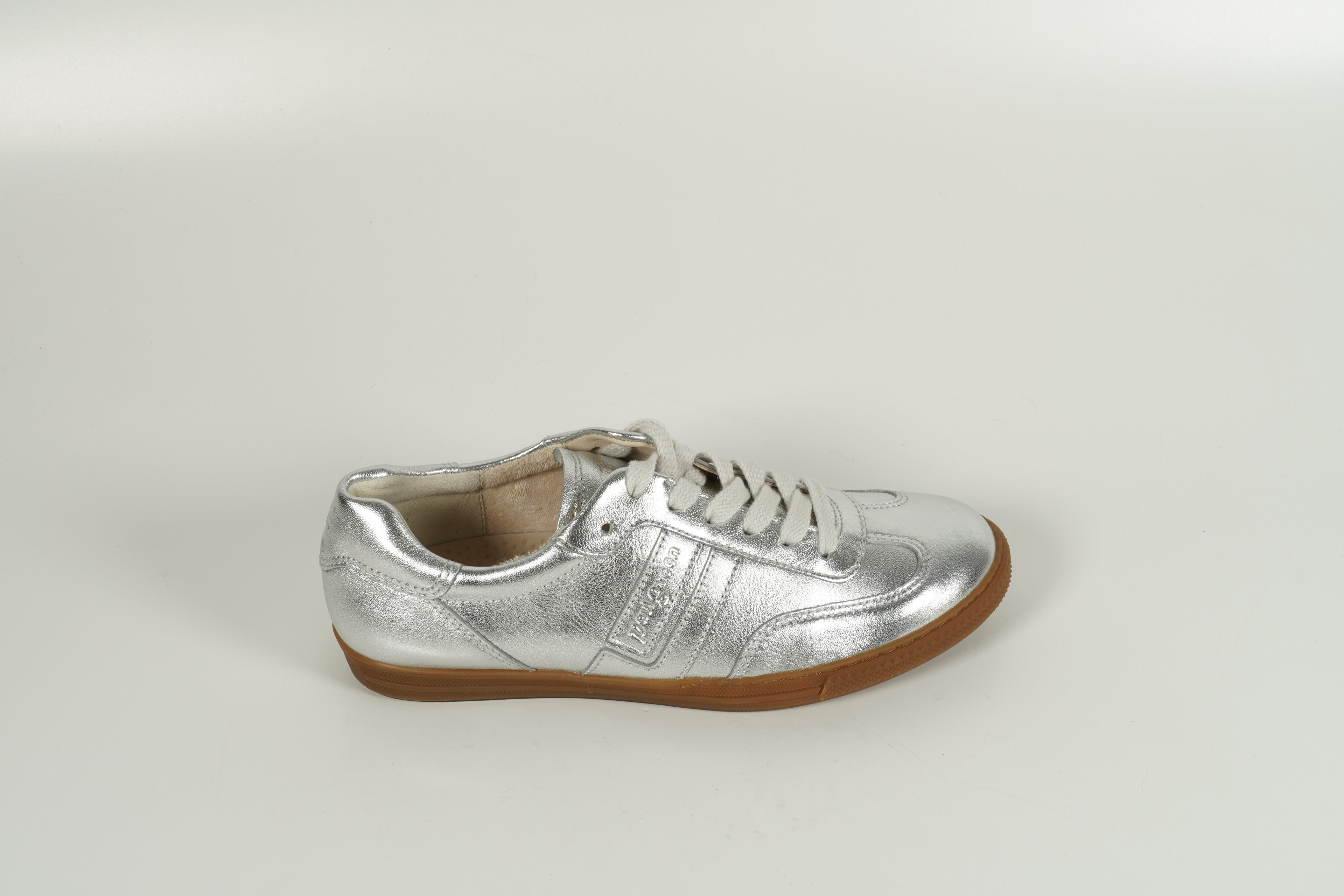 Sneaker Silber