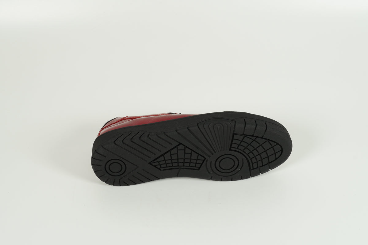 Baskets rouges