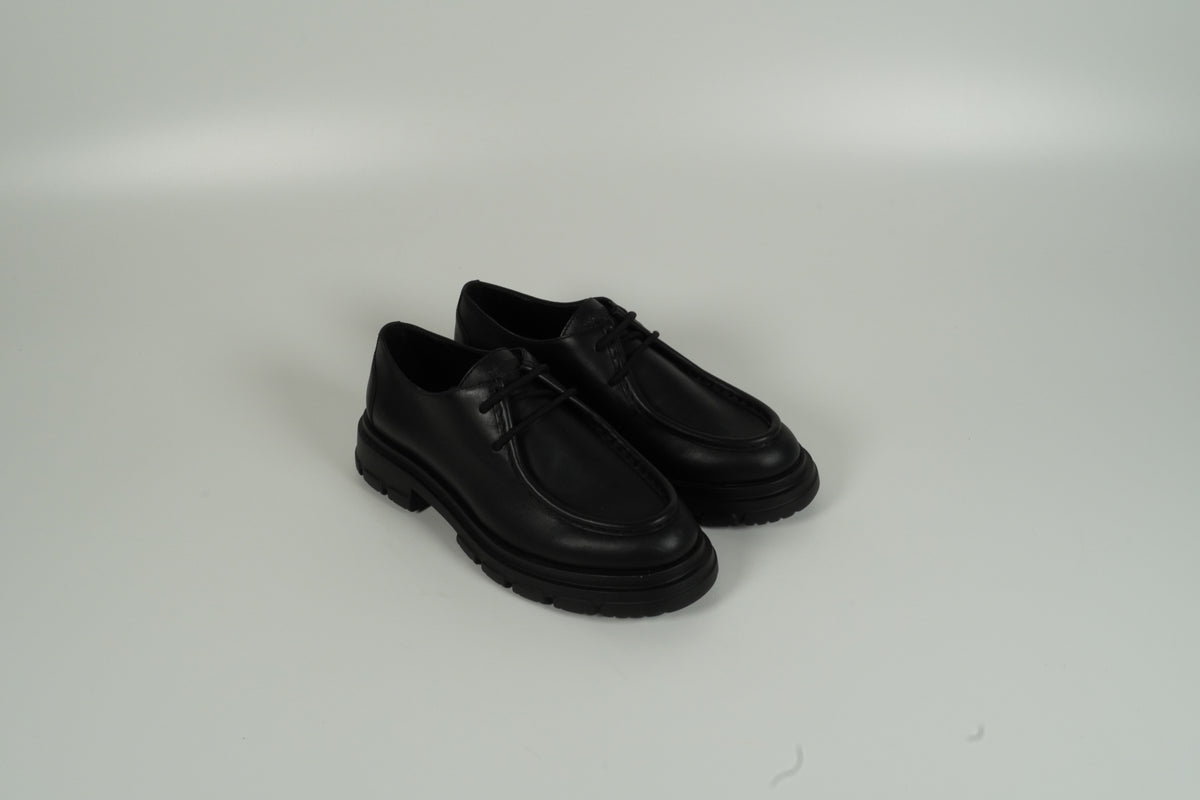 Low Shoe Black