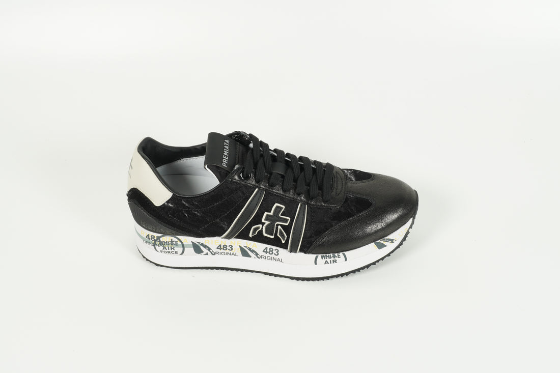 Sneaker Schwarz