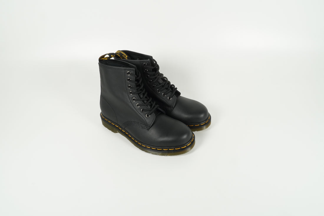 Schnürschuh Schwarz