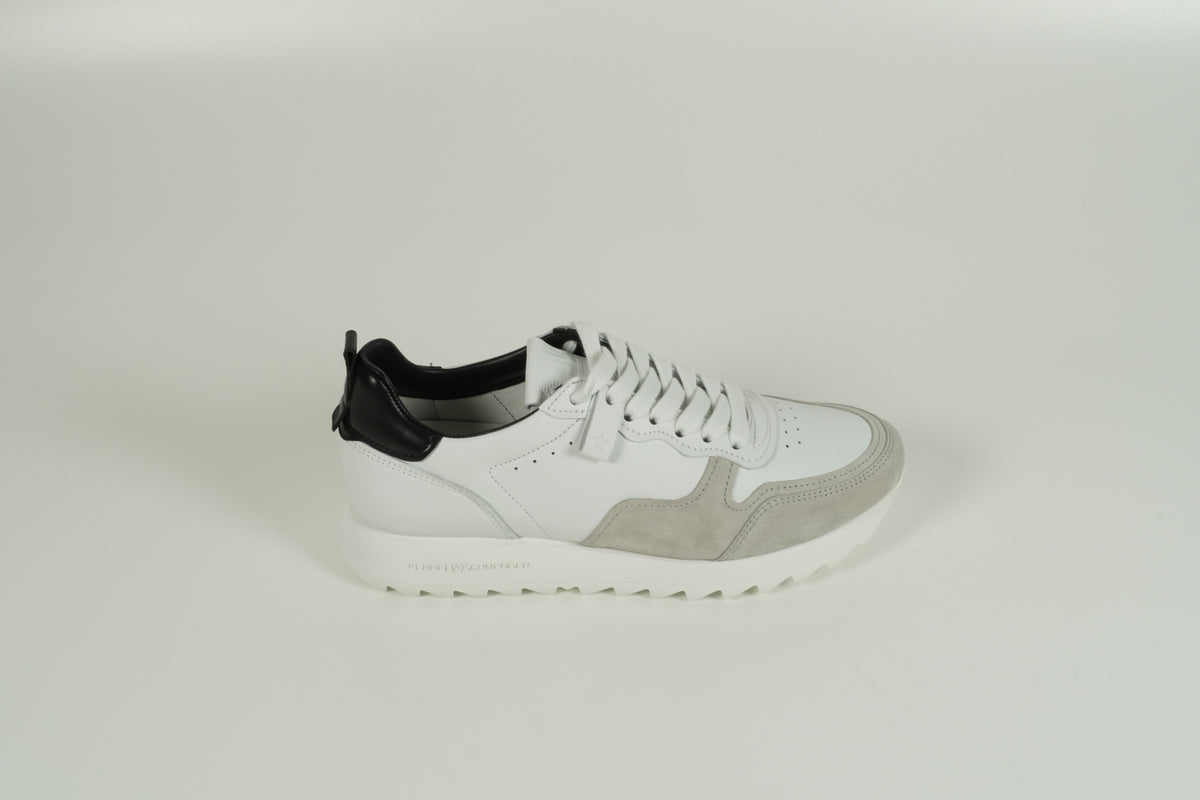 Sneaker White