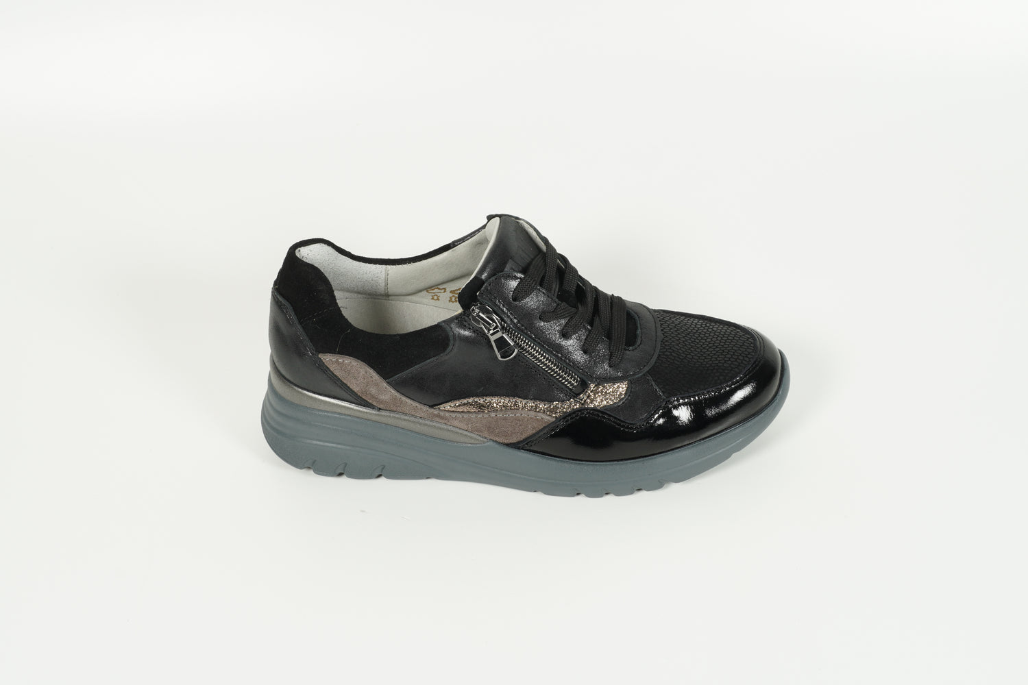 Sneaker Schwarz