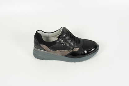 Sneaker Schwarz