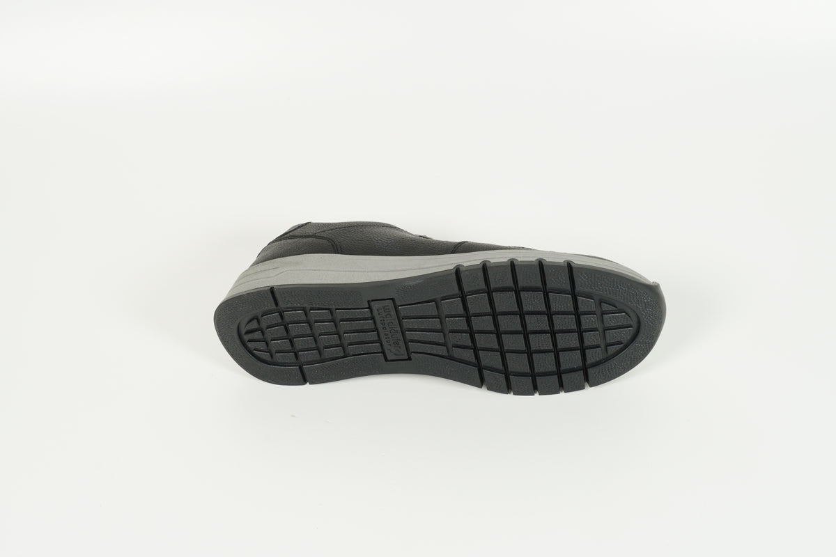 Sneaker Schwarz