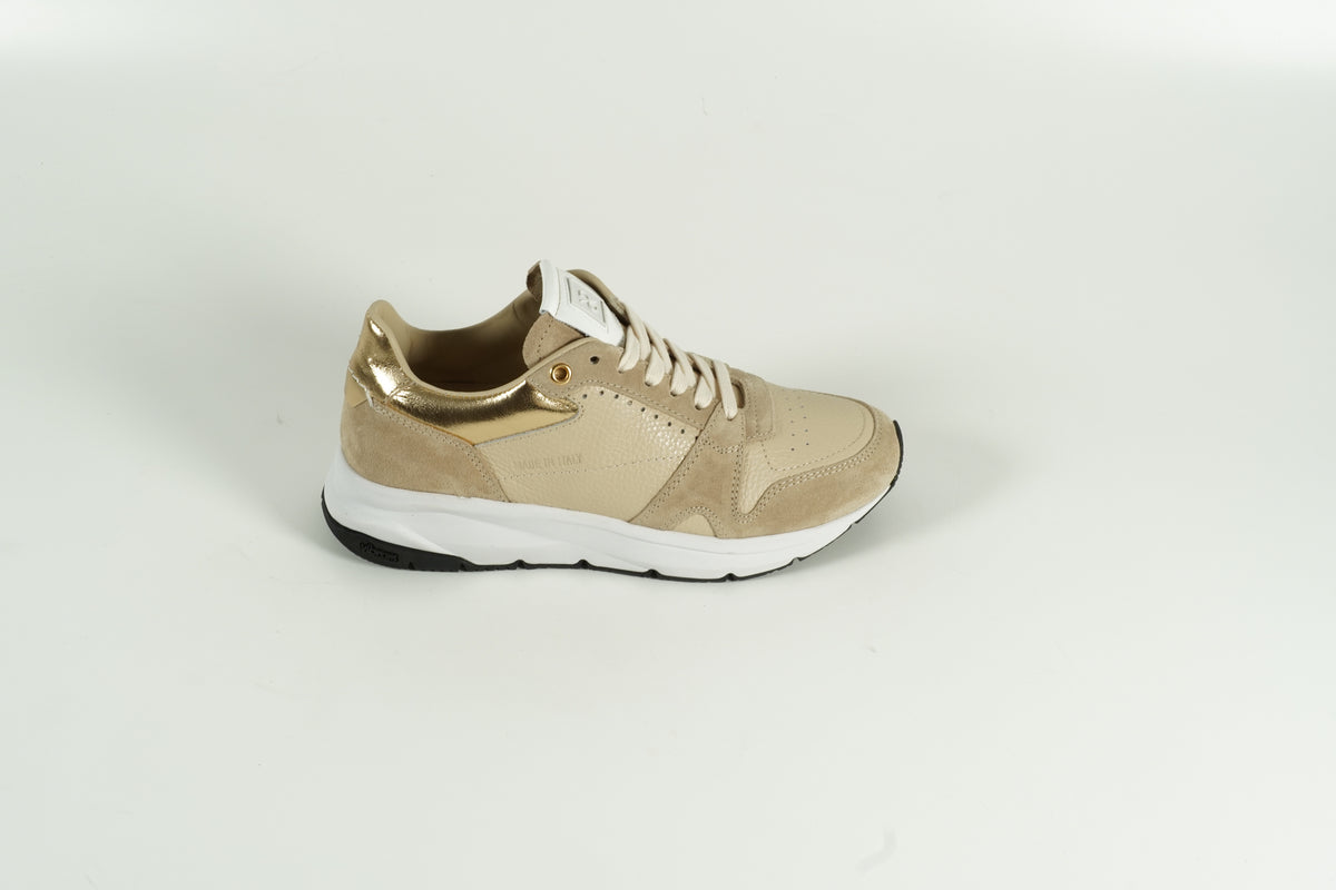 Baskets beiges