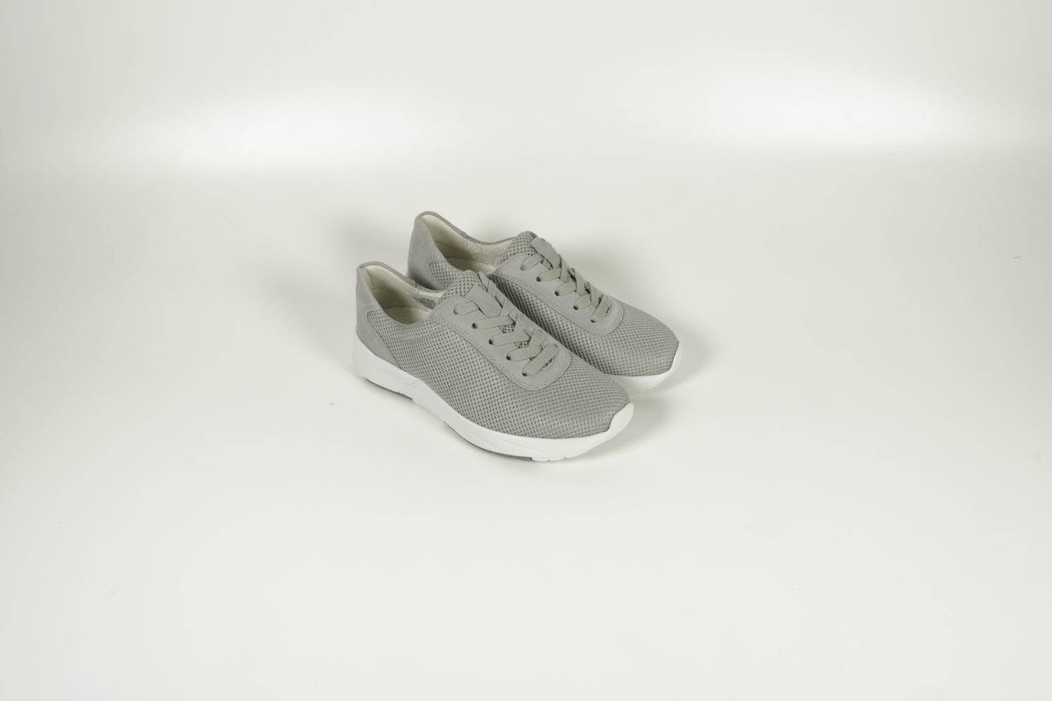 Sneaker Grau