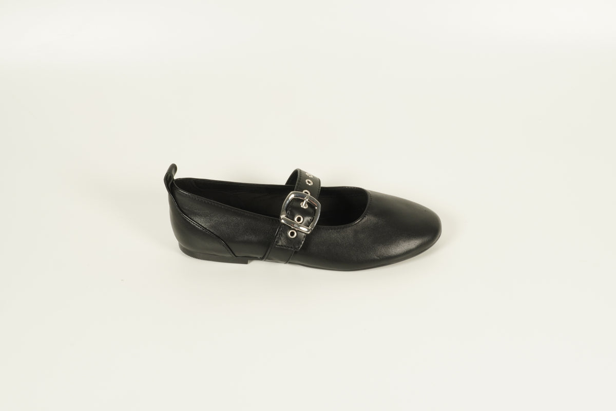 Ballerina Black