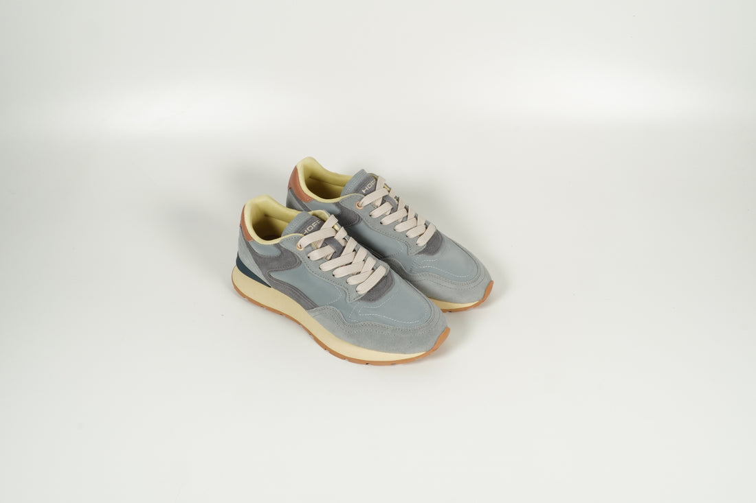 Sneaker Blau