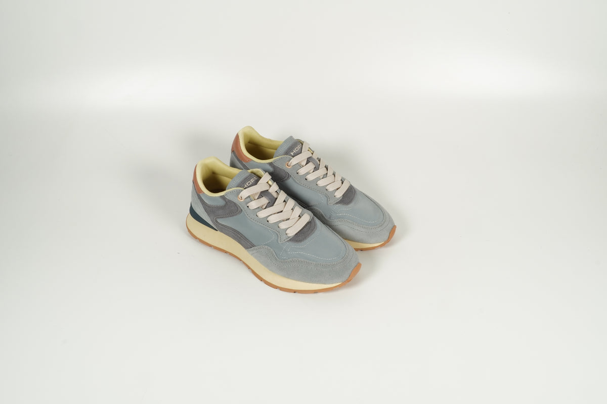 Sneaker Blau