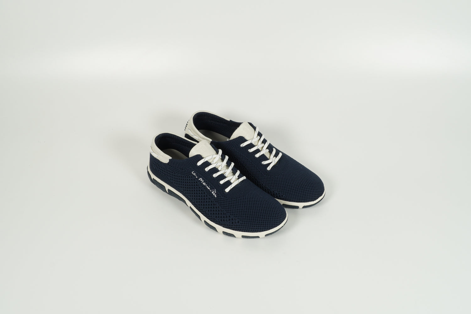 Sneaker Blau