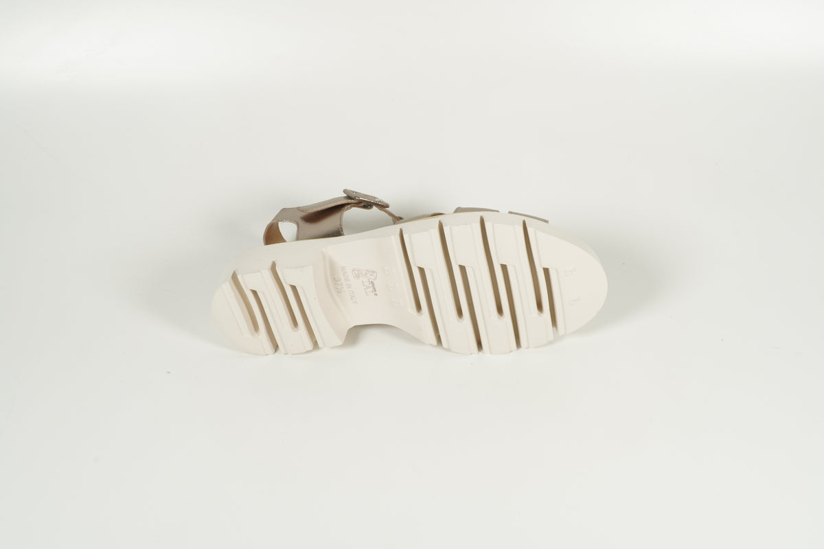 Sandal Gold