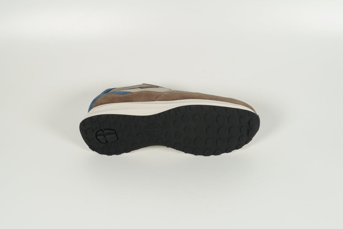 Sneaker Brown