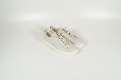 Baskets beiges