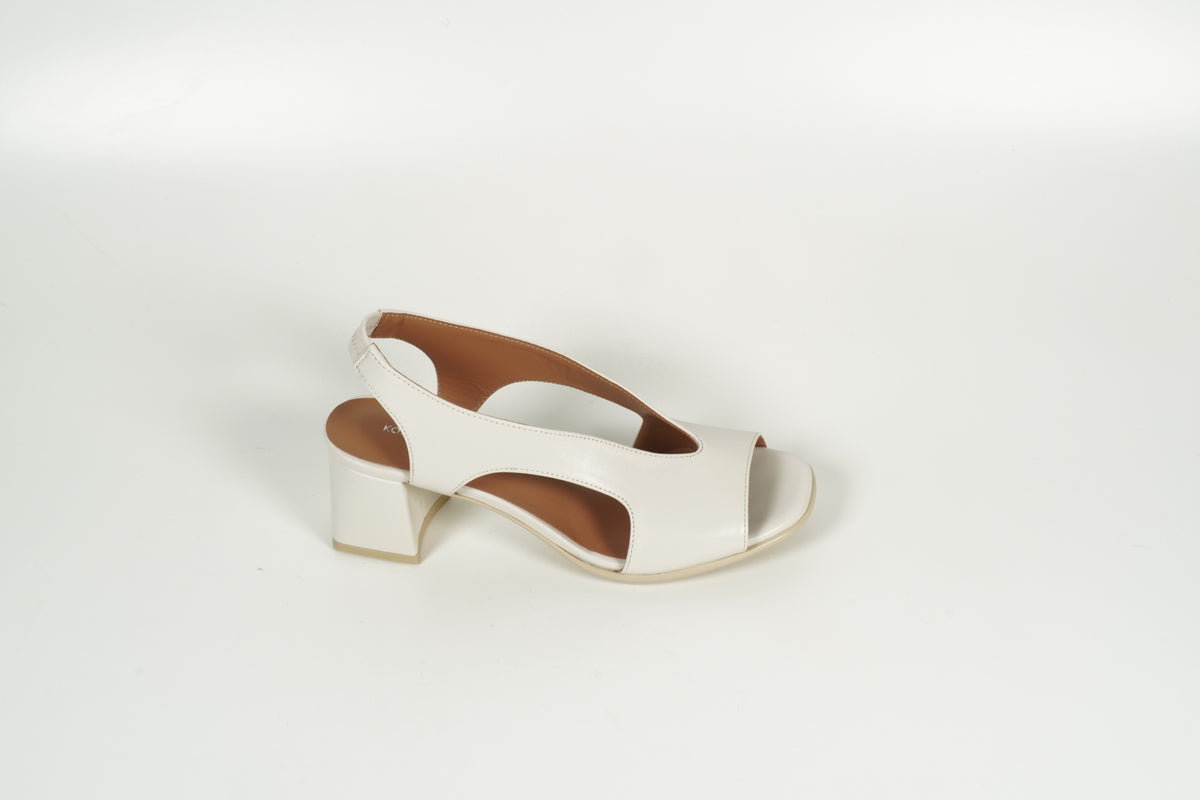 Sandal White
