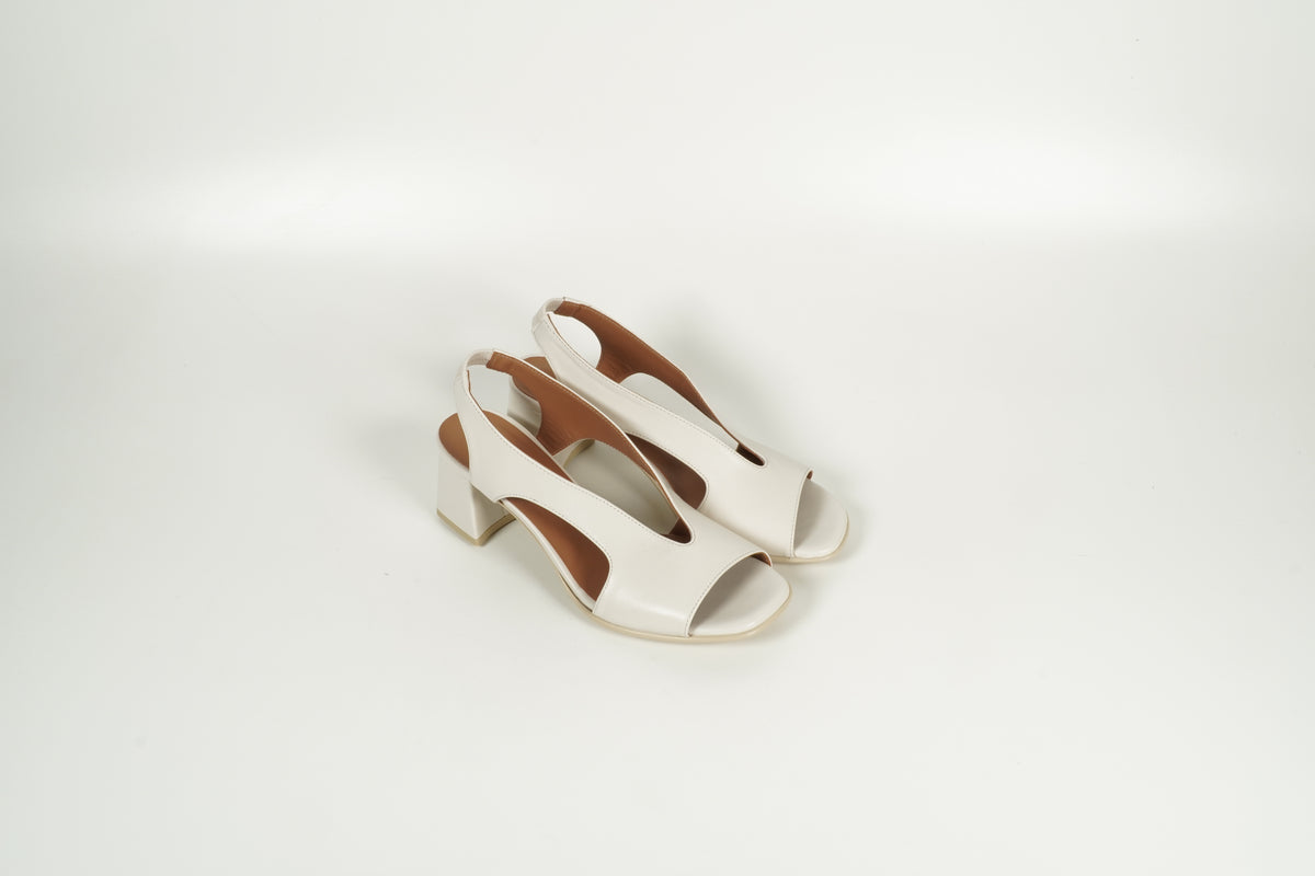 Sandal White