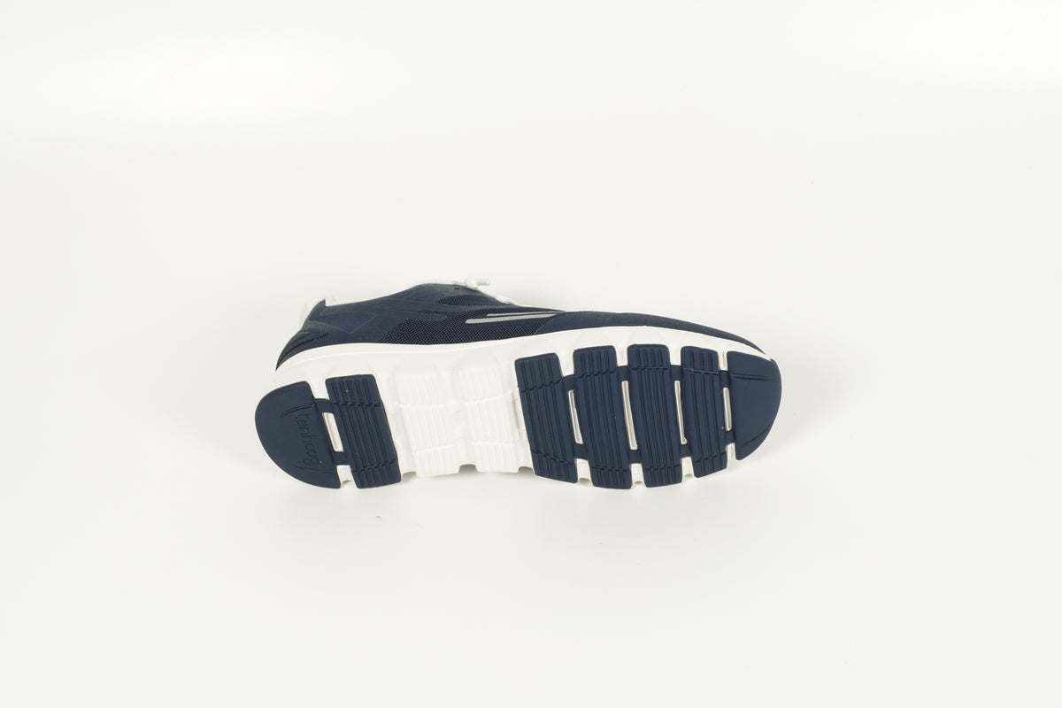 Baskets bleues