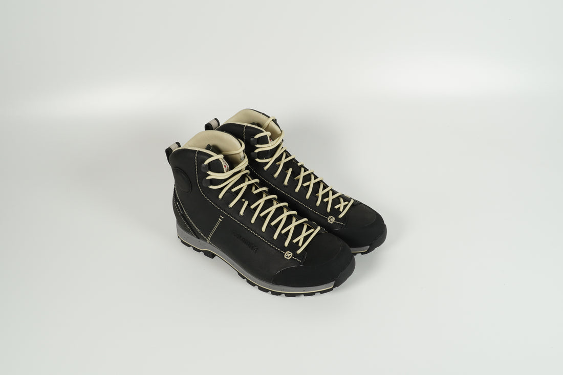 Schnürschuh Schwarz