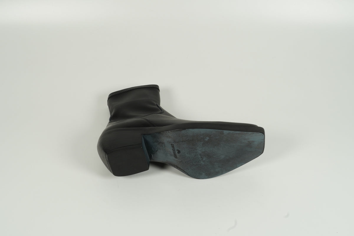 Bateau Noir