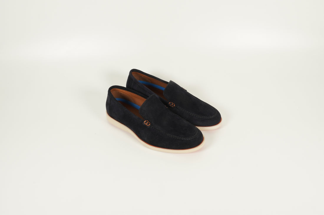 Moccasin Blue