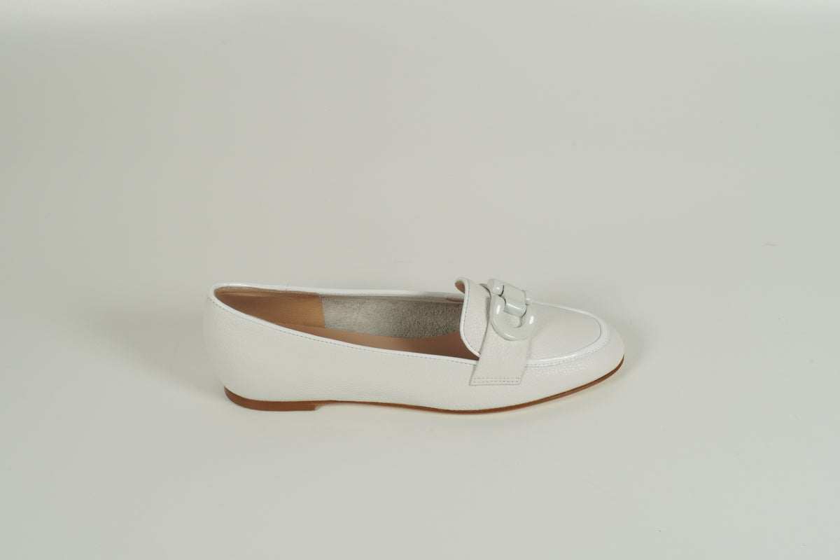 Moccasin White