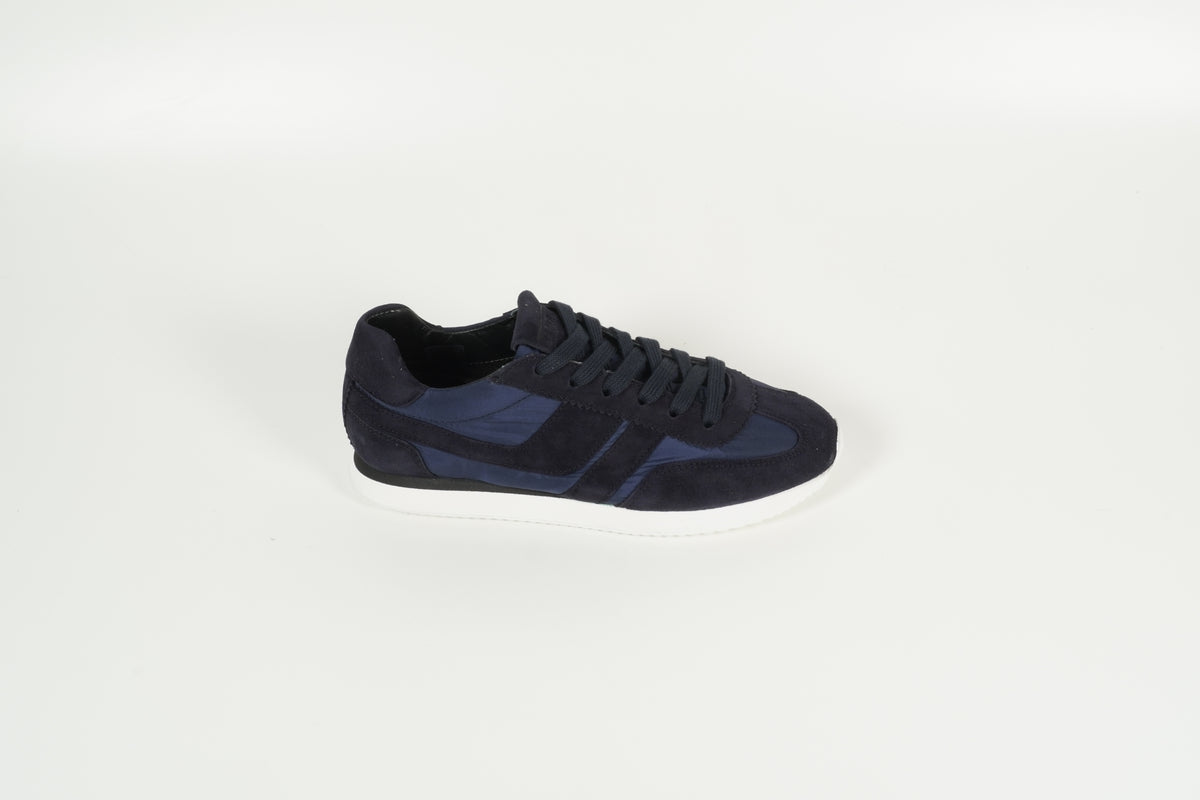 Sneaker Blau