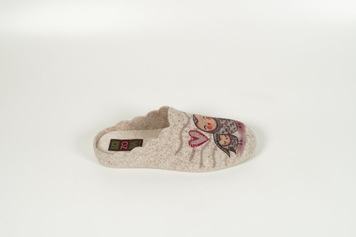 Beige slippers