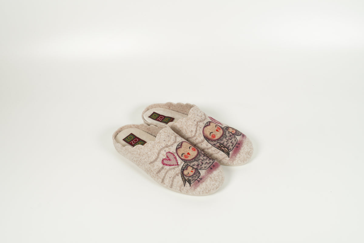 Beige slippers