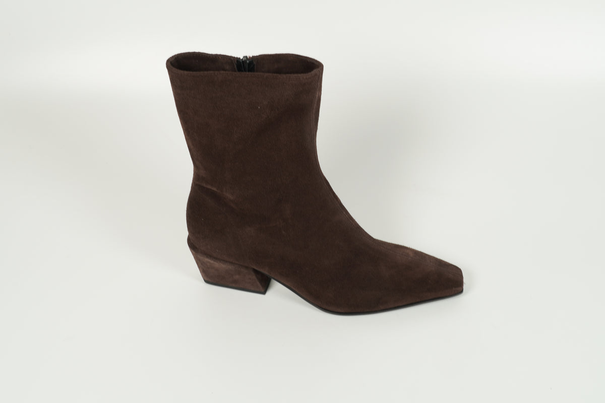 Stiefelette Braun