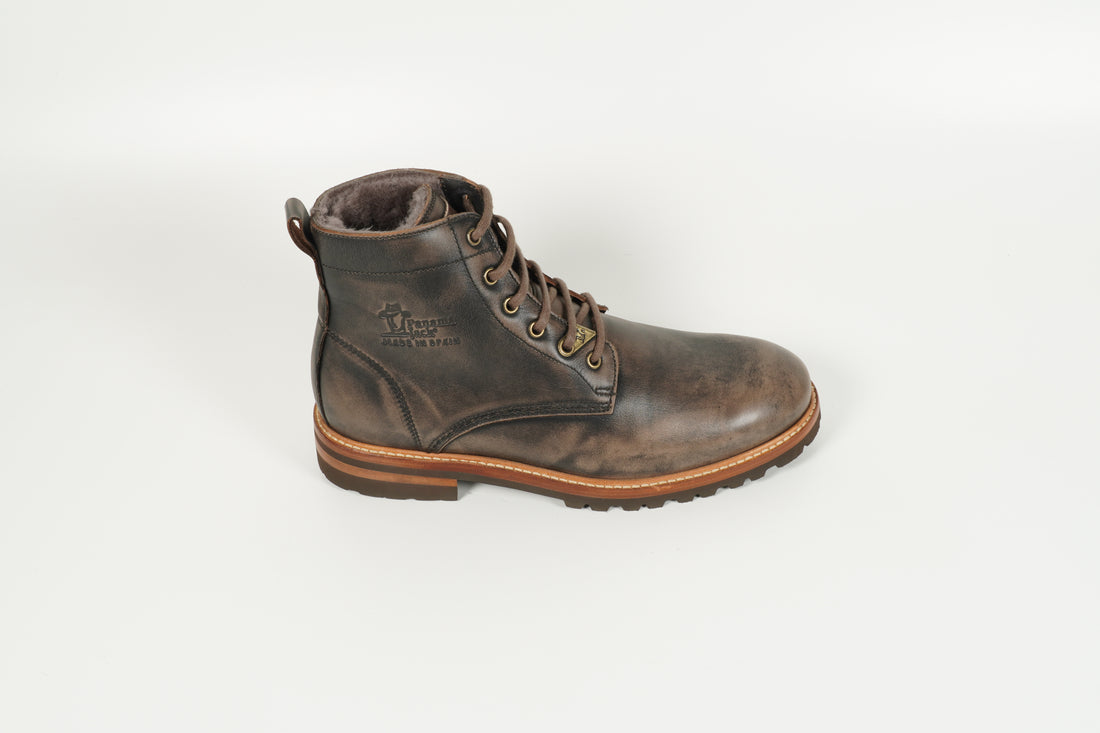 Boot Grau
