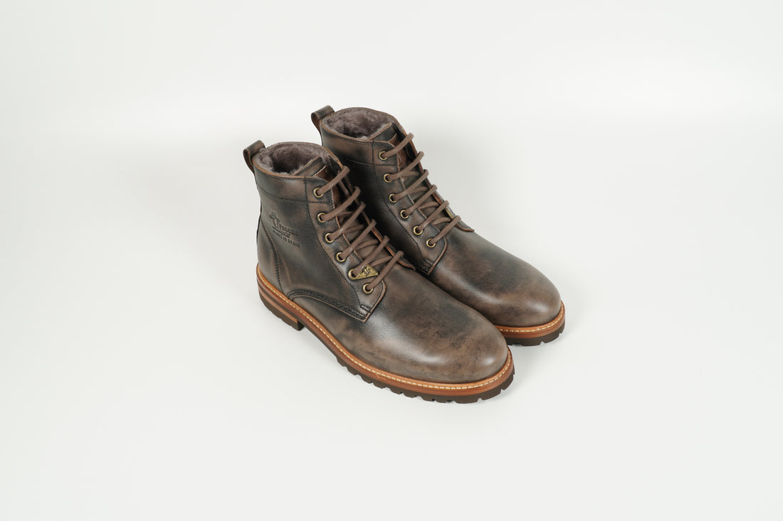 Boot Grau