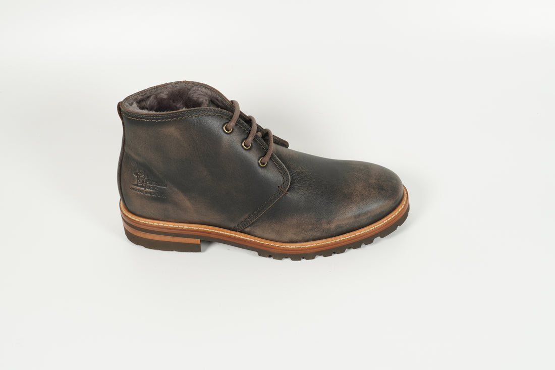 Boot Grau